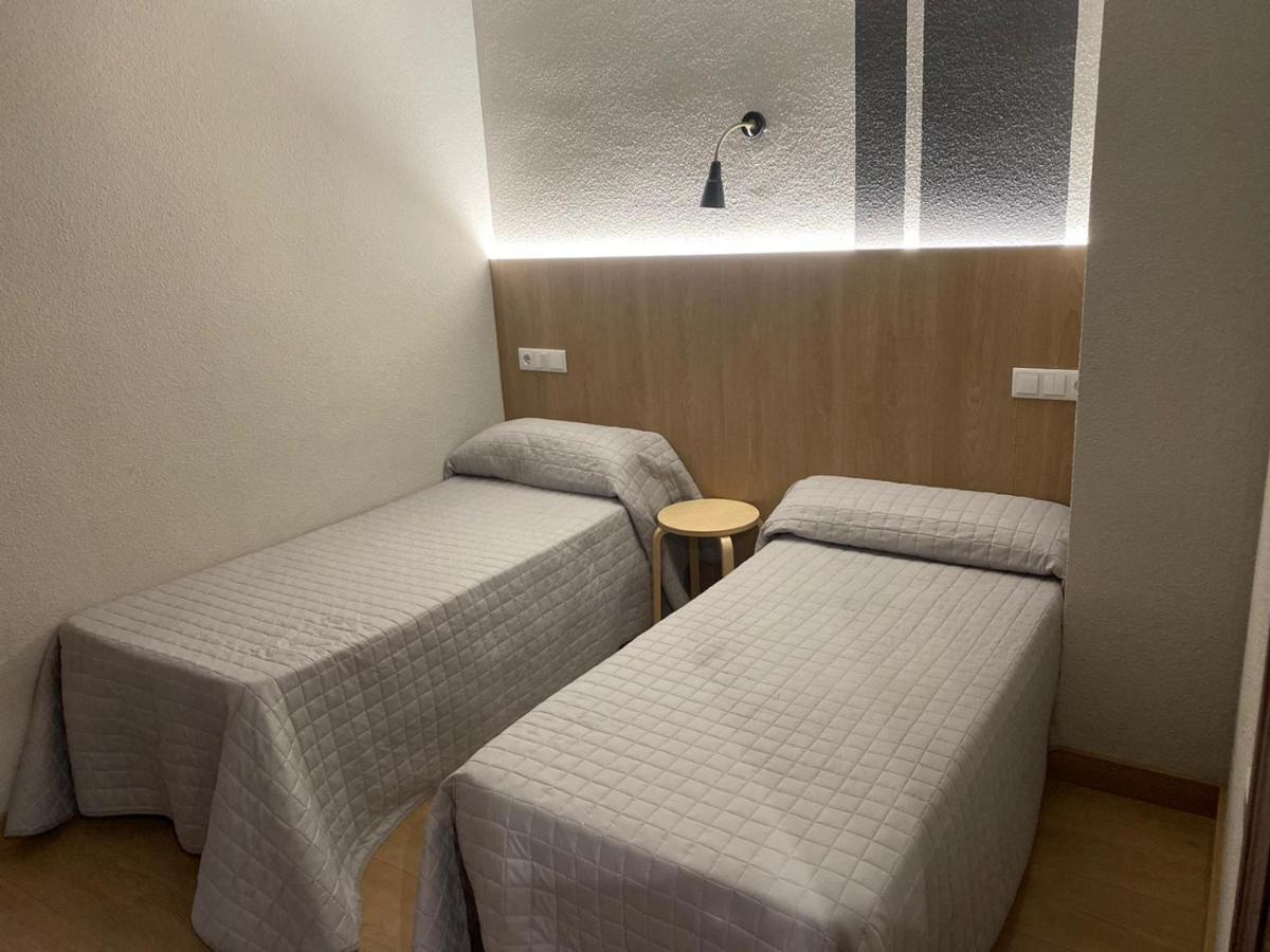 Hostal Uria Salamanka Zewnętrze zdjęcie